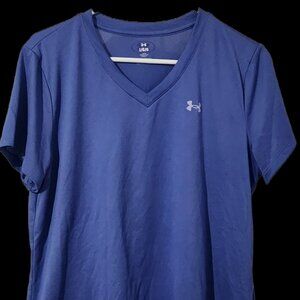 Size Large Under Armour Women's V-neck T-shirt
